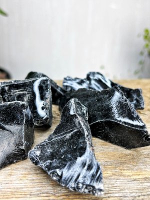 Obsidian, Black Raw Gram