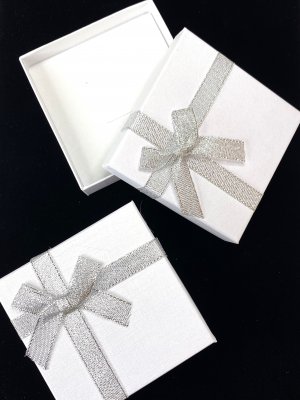 Presentask, Vit Storpack