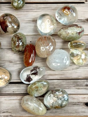 Lodolite Quartz, Tumbled Big pack EQ